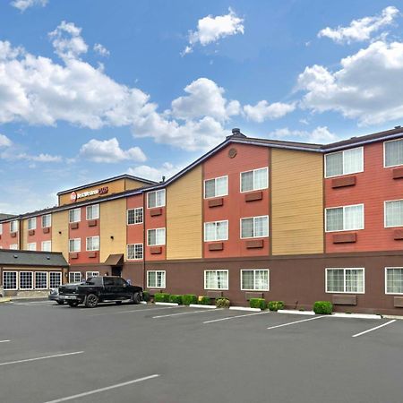 Best Western Plus Yakima Hotel Exterior photo