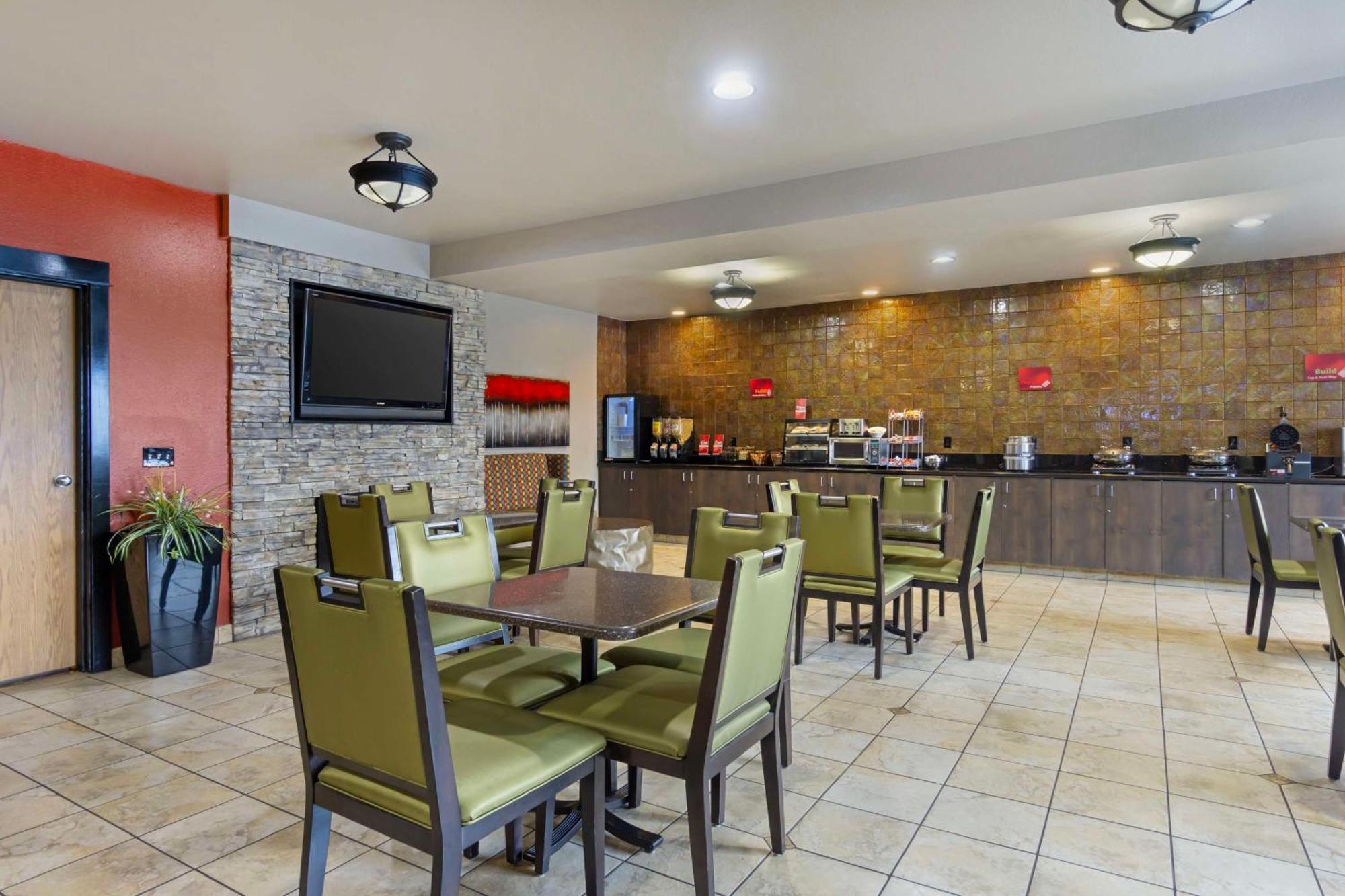 Best Western Plus Yakima Hotel Exterior photo
