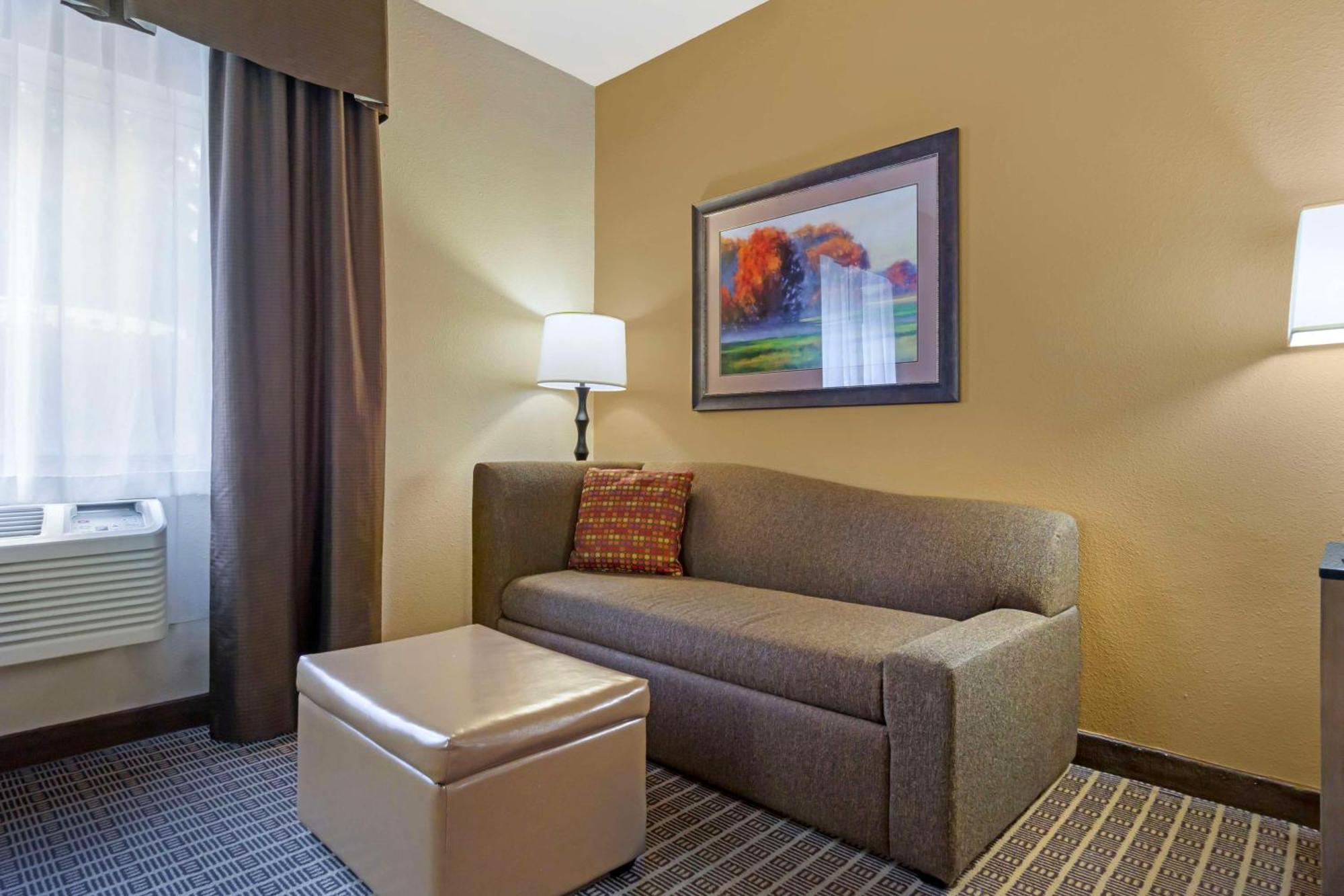 Best Western Plus Yakima Hotel Exterior photo