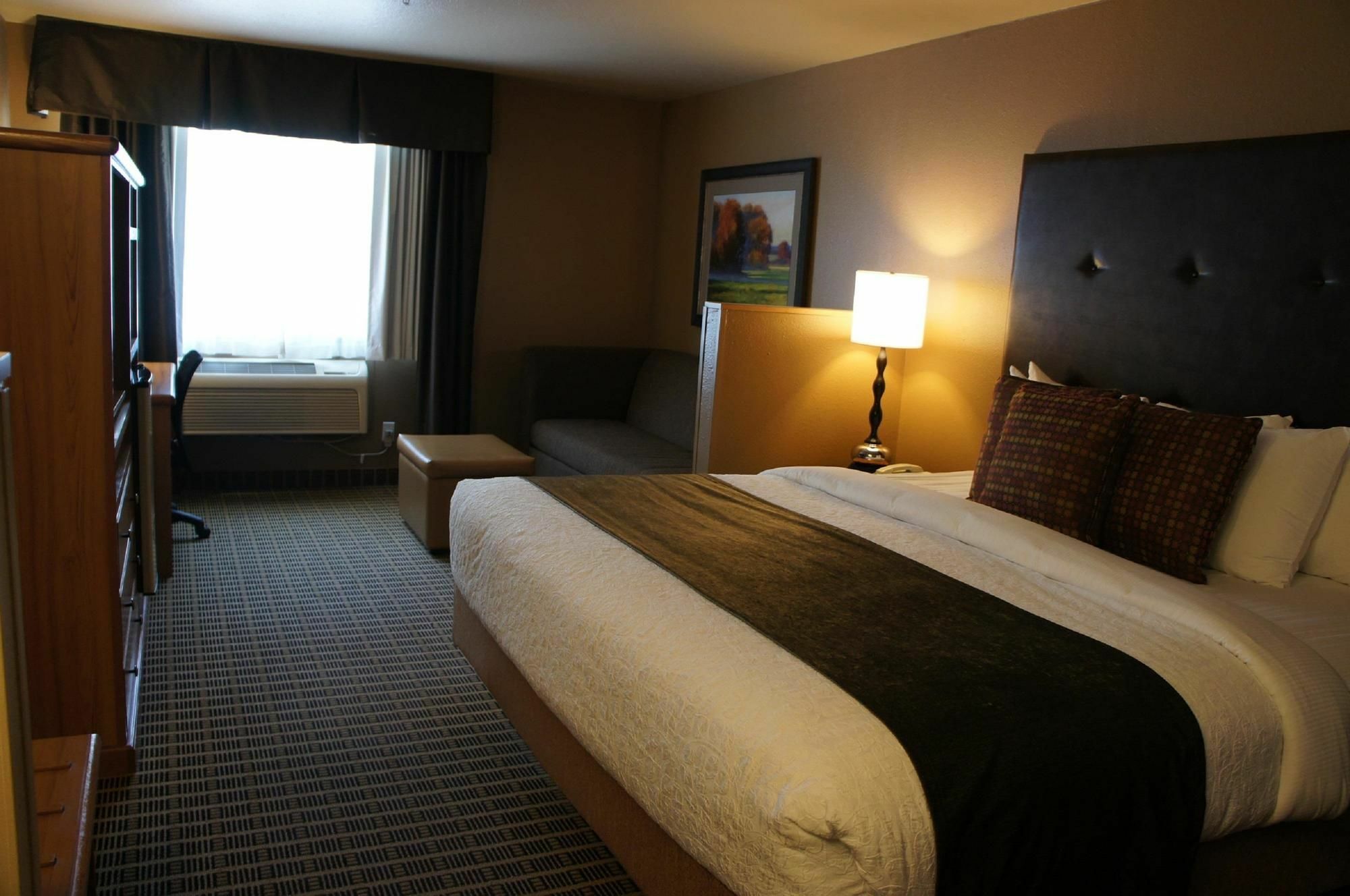 Best Western Plus Yakima Hotel Exterior photo